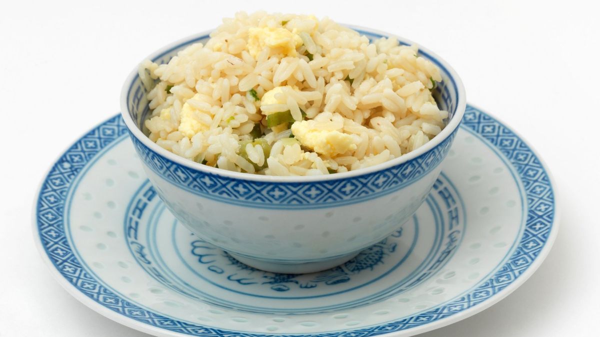 Za video se smaženou rýží to čínský kuchař pořádně schytal